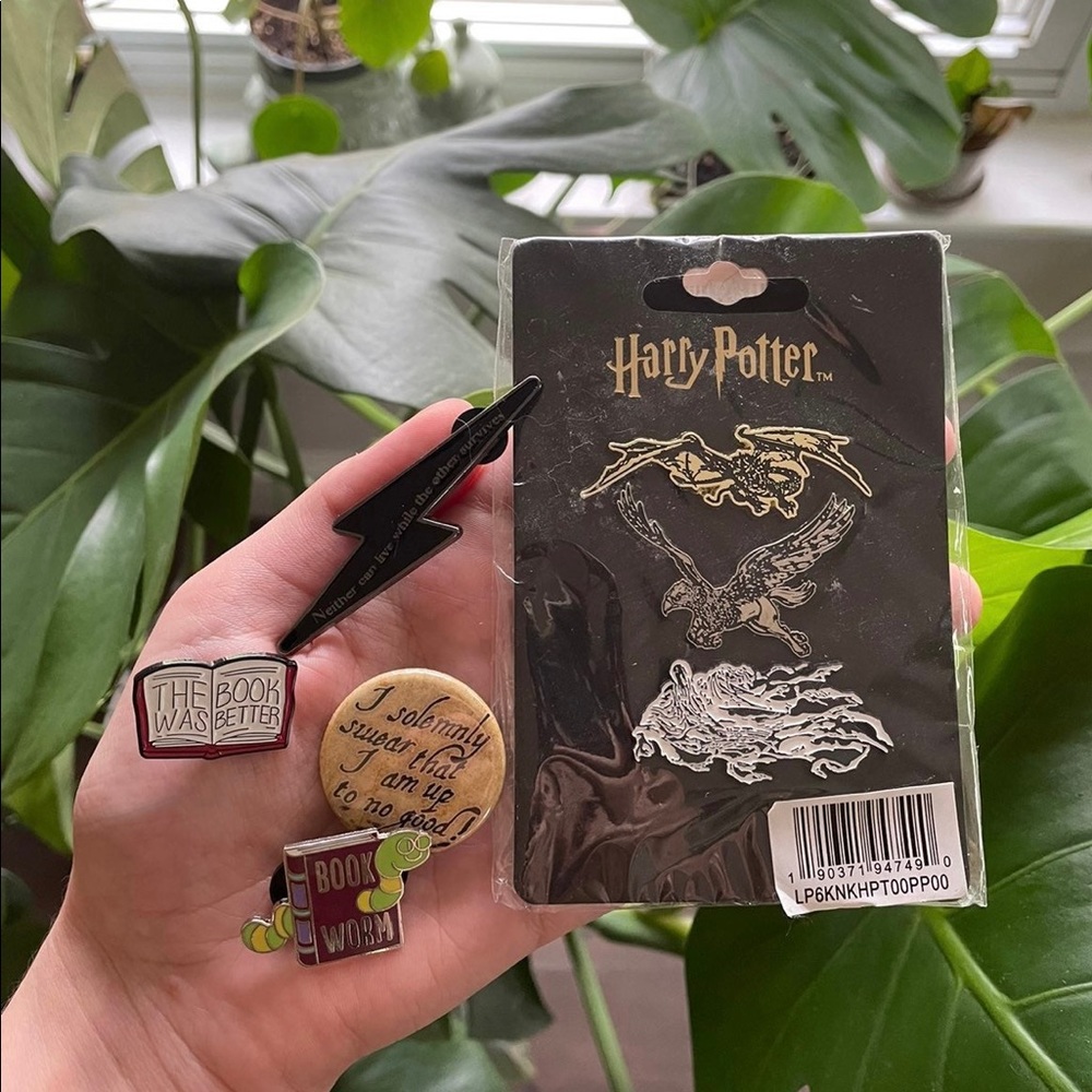 Harry Potter Pin Lot